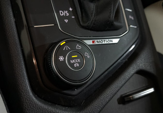 Подержанный автомобиль Volkswagen Tiguan 2020 года (26 фото)