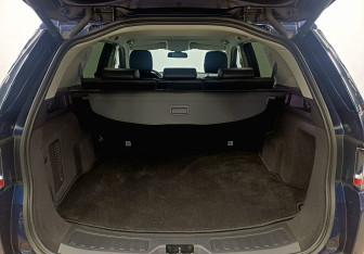 Подержанный автомобиль Land Rover Discovery Sport 2018 года (10 фото)