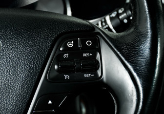 Подержанный автомобиль Kia Ceed Hatchback 2013 года (10 фото)