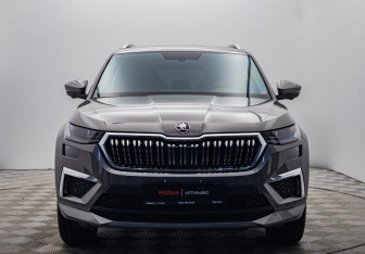 Подержанный автомобиль Skoda Kodiaq 2023 года (8 фото)