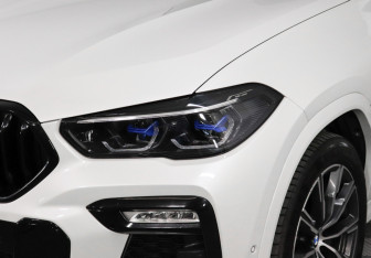 Подержанный автомобиль BMW X6 2021 года (7 фото)