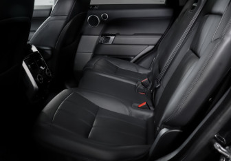 Подержанный автомобиль Land Rover Range Rover Sport 2020 года (10 фото)