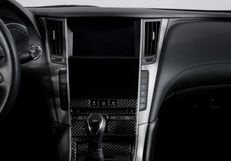 Подержанный автомобиль Infiniti Q50 2022 года (13 фото)