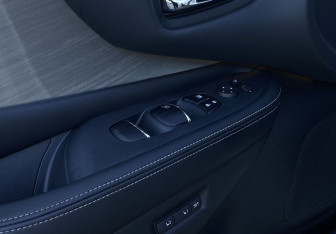 Подержанный автомобиль Nissan Murano Suv 2021 года (21 фото)