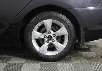 Подержанный автомобиль Hyundai i40 Sedan 2013 года (5 фото)