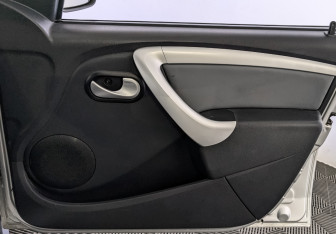 Подержанный автомобиль LADA (ВАЗ) Largus Wagon 2019 года (24 фото)