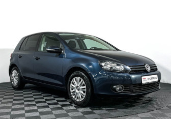 Подержанный автомобиль Volkswagen Golf Hatchback 2011 года (3 фото)