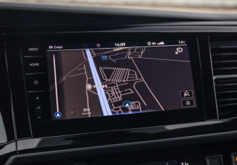 Подержанный автомобиль Volkswagen Multivan 2020 года (24 фото)