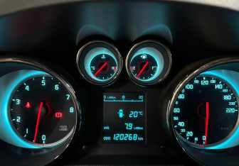 Подержанный автомобиль Changan CS35 2016 года (14 фото)