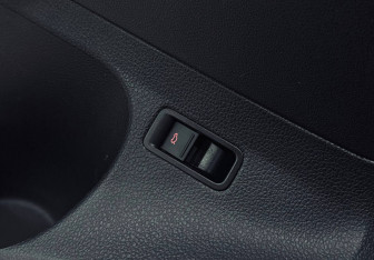 Подержанный автомобиль Volkswagen Polo Sedan 2016 года (11 фото)