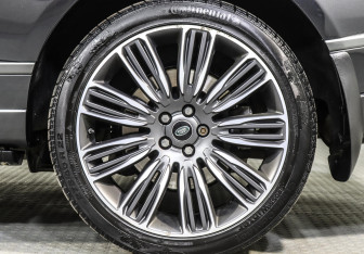 Подержанный автомобиль Land Rover Range Rover 2020 года (15 фото)