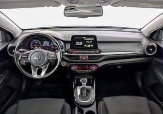 Подержанный автомобиль Kia Cerato Sedan 2021 года (14 фото)