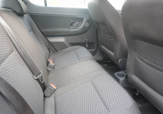 Подержанный автомобиль Skoda Fabia Hatchback 2011 года (10 фото)