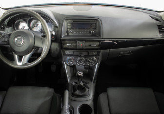 Подержанный автомобиль Mazda CX-5 2012 года (11 фото)