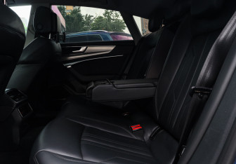 Подержанный автомобиль Audi A7 2019 года (9 фото)