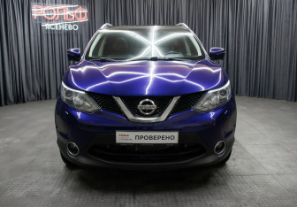 Подержанный автомобиль Nissan Qashqai 2014 года (2 фото)