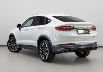 Подержанный автомобиль Geely Tugella 2023 года (7 фото)