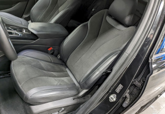 Подержанный автомобиль Geely Monjaro 2024 года (14 фото)