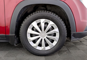 Подержанный автомобиль Chevrolet Orlando 2011 года (17 фото)