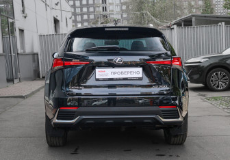 Подержанный автомобиль Lexus NX 2018 года (5 фото)