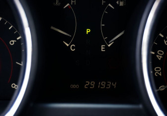 Подержанный автомобиль Toyota Highlander 2011 года (14 фото)