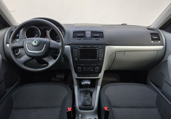 Подержанный автомобиль Skoda Yeti 2011 года (11 фото)