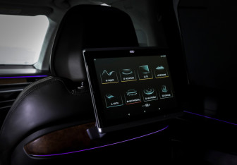 Подержанный автомобиль Audi A8 2019 года (12 фото)