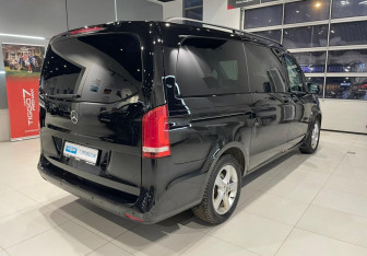 Подержанный автомобиль Mercedes-Benz Vito 2019 года (4 фото)
