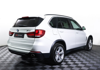 Подержанный автомобиль BMW X5 2017 года (5 фото)