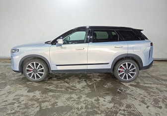 Подержанный автомобиль Jaecoo J7 2023 года (4 фото)