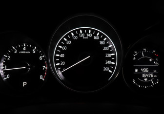 Подержанный автомобиль Mazda CX-5 2021 года (11 фото)