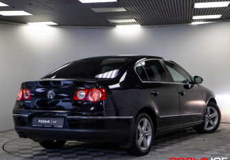 Подержанный автомобиль Volkswagen Passat Sedan 2008 года (23 фото)