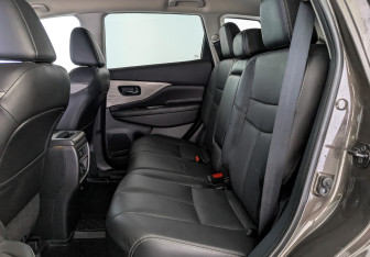 Подержанный автомобиль Nissan Murano Suv 2017 года (18 фото)