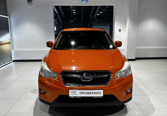 Подержанный автомобиль Subaru XV 2011 года (6 фото)