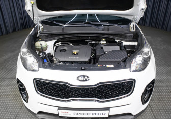 Подержанный автомобиль Kia Sportage 2016 года (8 фото)
