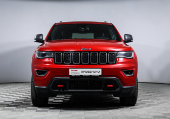 Подержанный автомобиль Jeep Grand Cherokee 2017 года (2 фото)