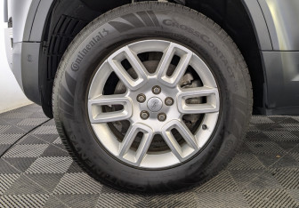 Подержанный автомобиль Land Rover Defender Suv 2021 года (12 фото)