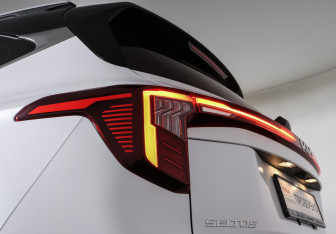 Подержанный автомобиль Kia Seltos 2025 года (24 фото)