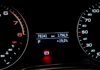 Подержанный автомобиль Audi A3 Sedan 2018 года (11 фото)