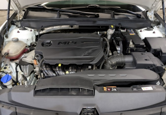 Подержанный автомобиль Hyundai Sonata 2022 года (9 фото)