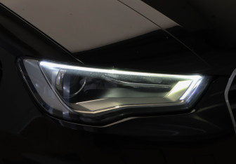 Подержанный автомобиль Audi A3 Sedan 2015 года (22 фото)