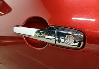 Подержанный автомобиль Mazda CX-7 2011 года (17 фото)