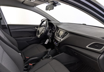 Подержанный автомобиль Hyundai Solaris Sedan 2017 года (13 фото)