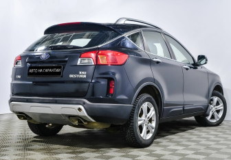 Подержанный автомобиль FAW Besturn X80 2017 года (4 фото)