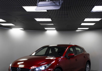 Подержанный автомобиль Mazda 3 Hatchback 2013 года (27 фото)