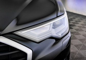 Подержанный автомобиль Audi A6 Sedan 2021 года (17 фото)