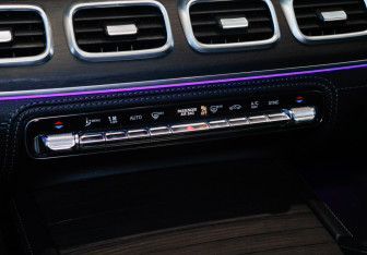 Подержанный автомобиль Mercedes-Benz GLE 2019 года (27 фото)