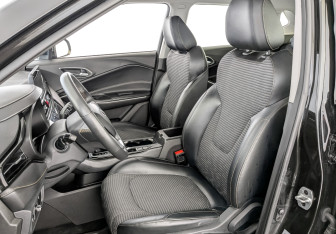 Подержанный автомобиль Москвич 3 2023 года (20 фото)