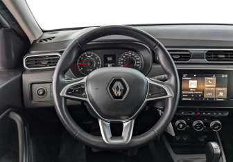 Подержанный автомобиль Renault Duster 2021 года (21 фото)