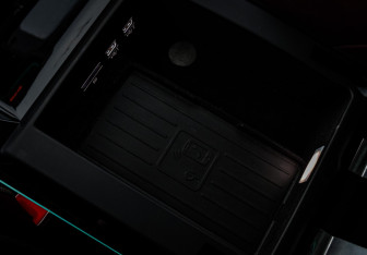 Подержанный автомобиль Audi S8 2020 года (36 фото)